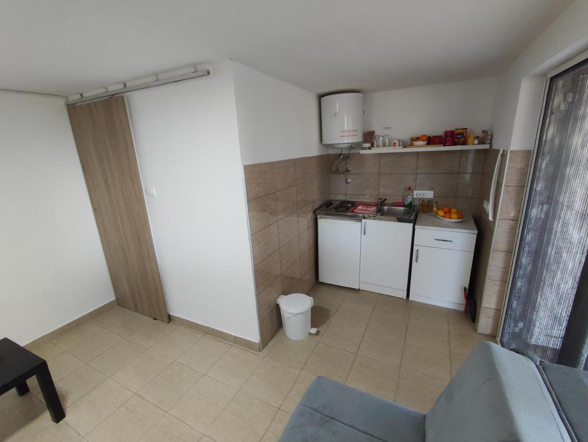 Milicin Konak Vrdnik Exterior foto
